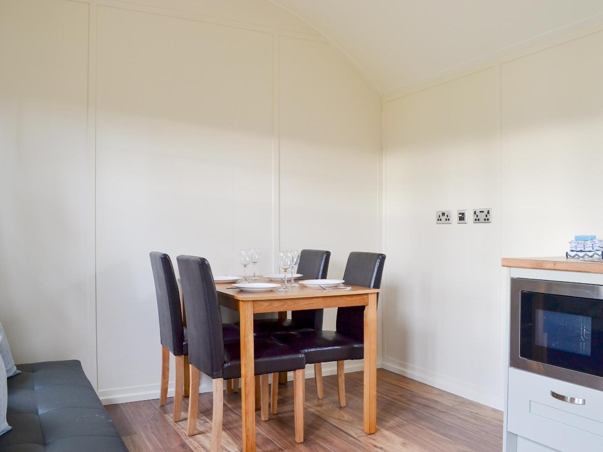 Checkers Cottage - Beaufort Estate Belladrum Экстерьер фото